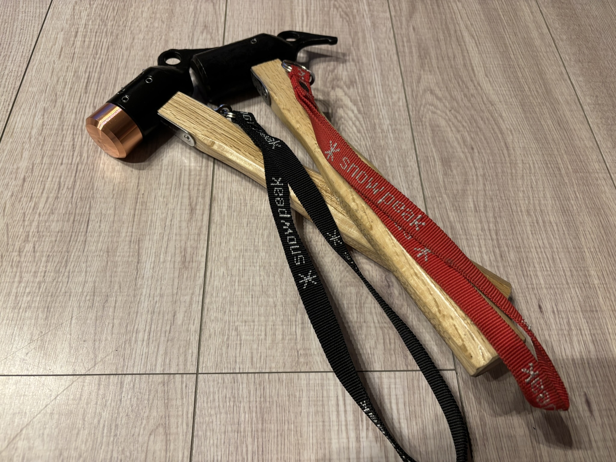 スノーピークのペグハンマーはどっちがいいか？Pro.CとPro.Sの違いを